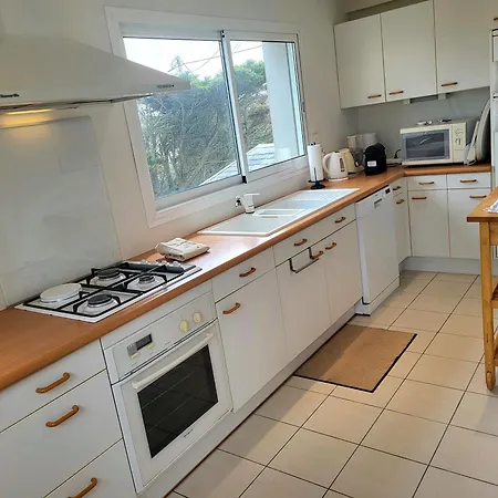 Front De Les Cordylines *