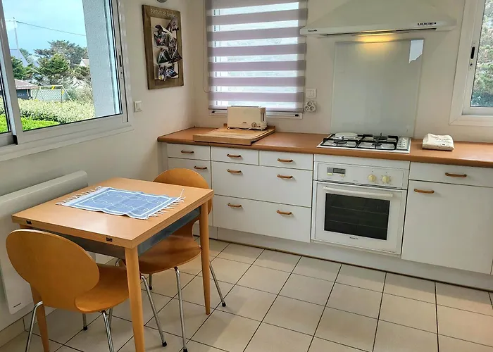 Front De Les Cordylines * Saint-Germain-sur-Ay